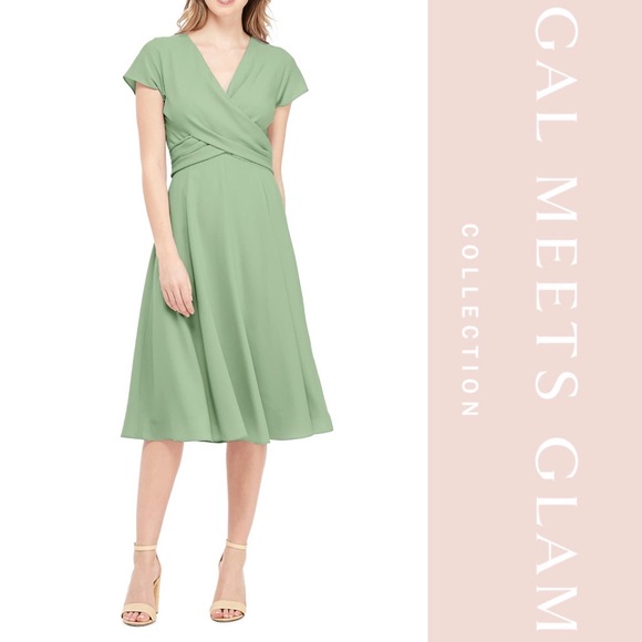 Gal Meets Glam Crisscross Bodice Dress - Picture 2 of 7